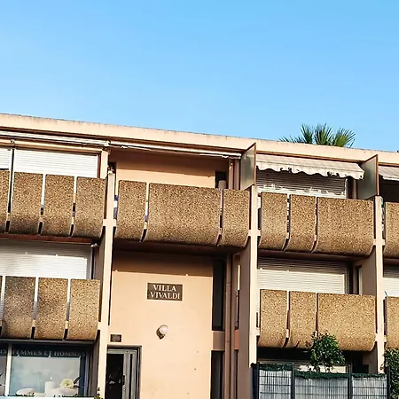 Studio A St Raphael Апартаменты